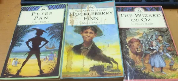 Peter Pan + The Adventures of Huckleberry Finn + The Wizard of Oz (3 kötet) Kedvezmény